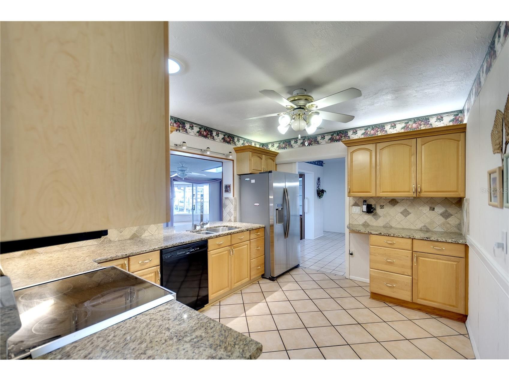 9820 Royal Palm Drive Bradenton FL 34210 A4680979 image17