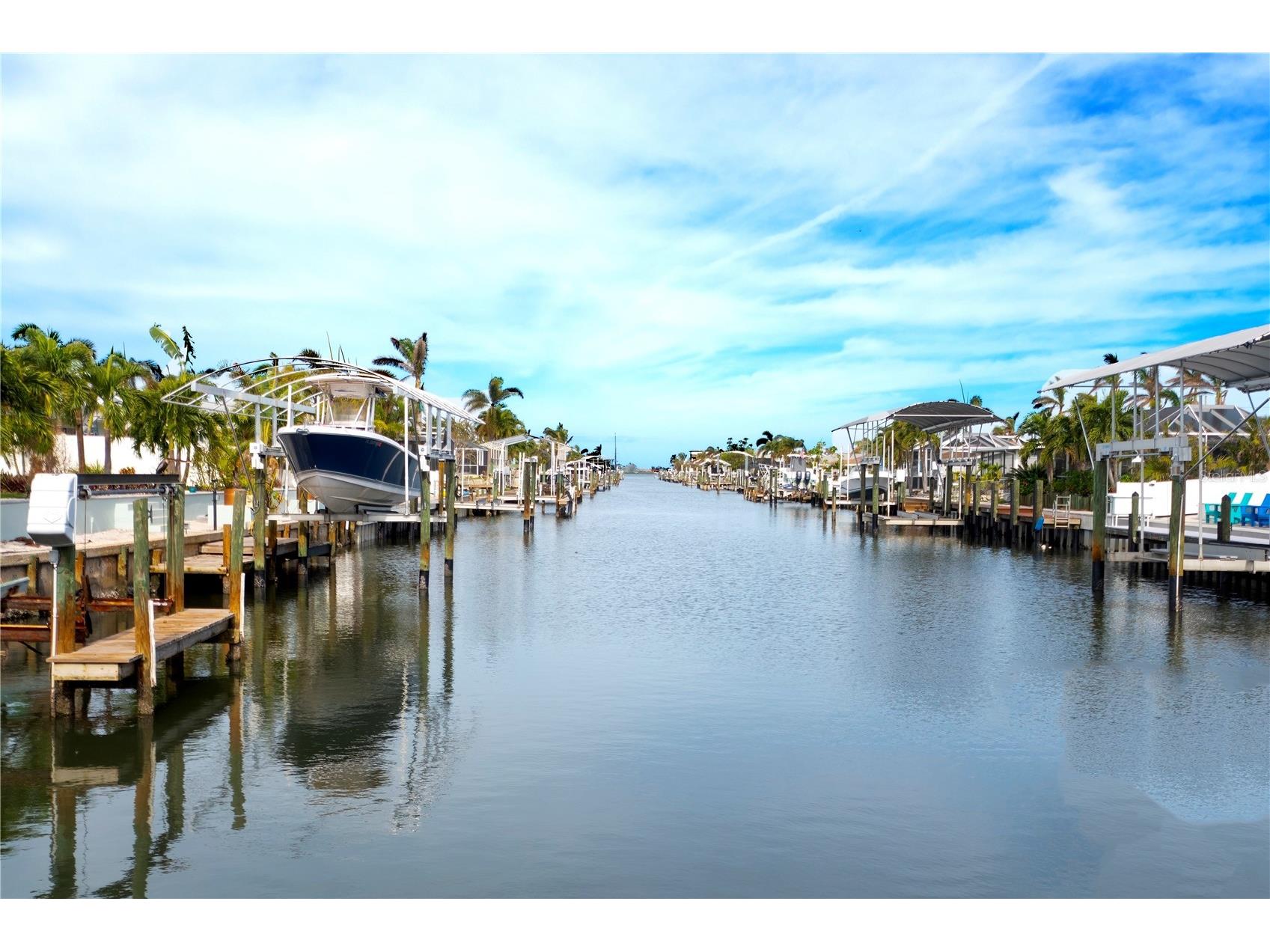 9820 Royal Palm Drive Bradenton FL 34210 A4680979 image32