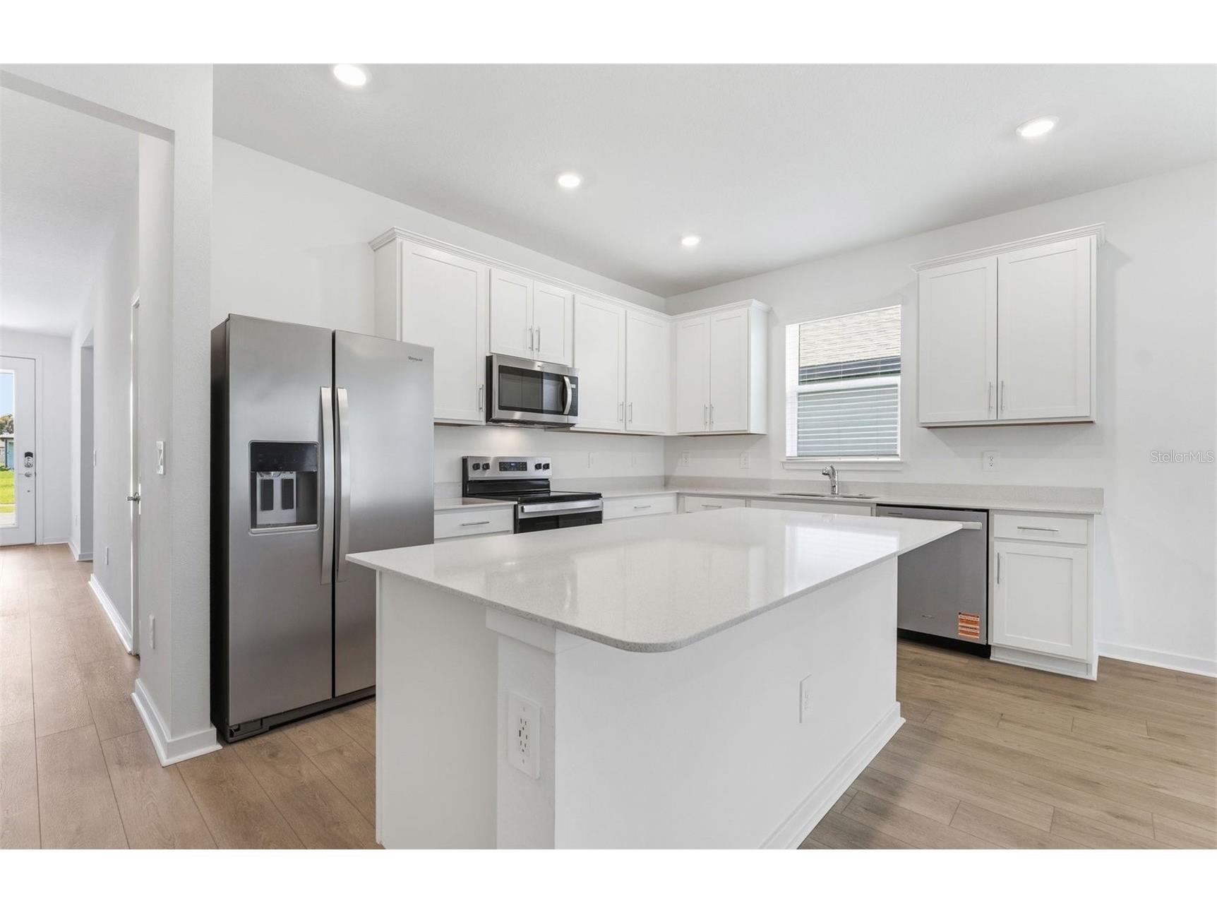 9821 Redwood Heights Loop Thonotosassa FL 33592 TB8477830 image2