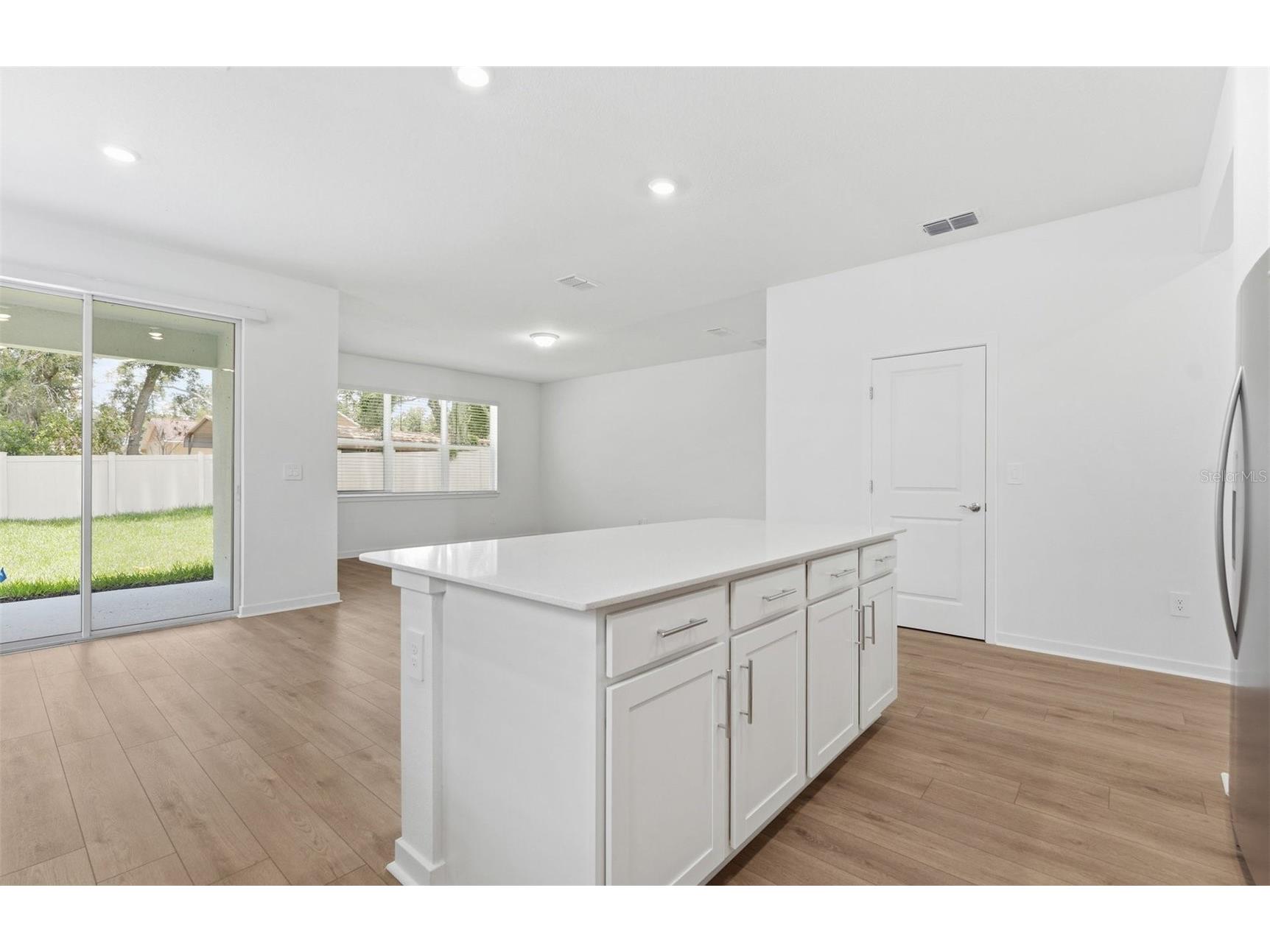 9821 Redwood Heights Loop Thonotosassa FL 33592 TB8477830 image4