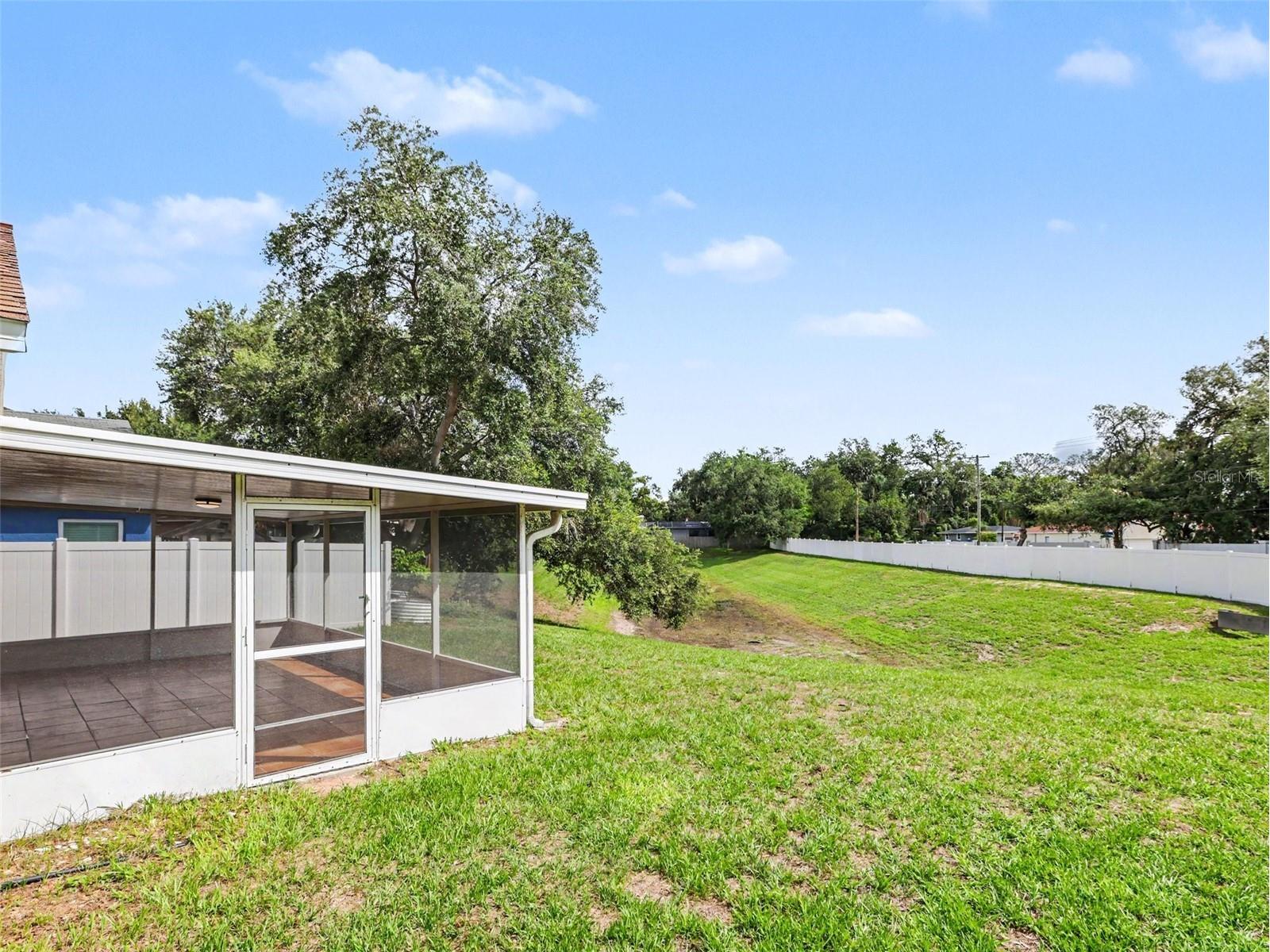 9823 Morris Glen Way Tampa FL 33637 O6412837 image17