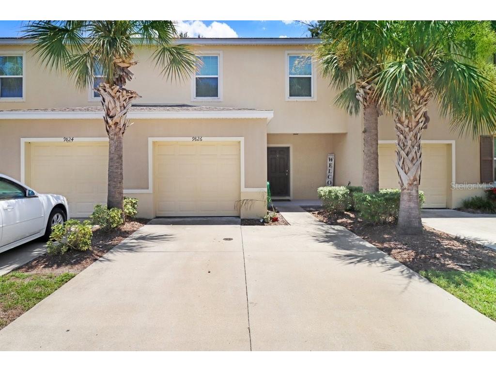 9826 Hound Chase Drive Gibsonton FL 33534 TB8406803 image1