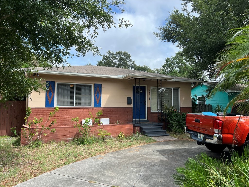 983 47th Avenue N Saint Petersburg FL 33703 U8215833 image1
