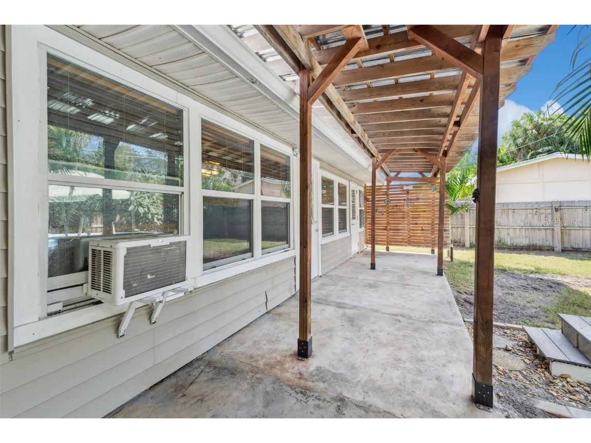 983 Brookwood Ct S Saint Petersburg FL 33707 TB8433333 image10