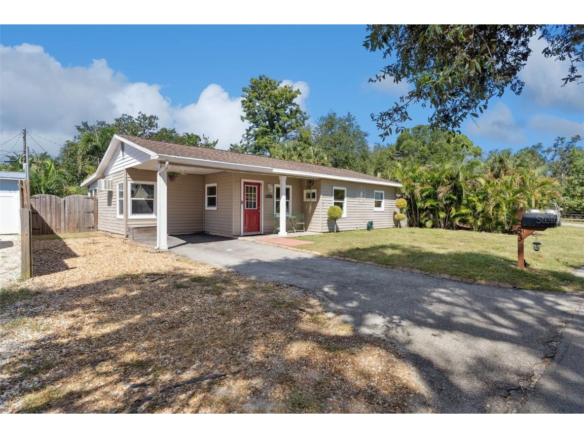 983 Brookwood Ct S Saint Petersburg FL 33707 TB8433333 image2