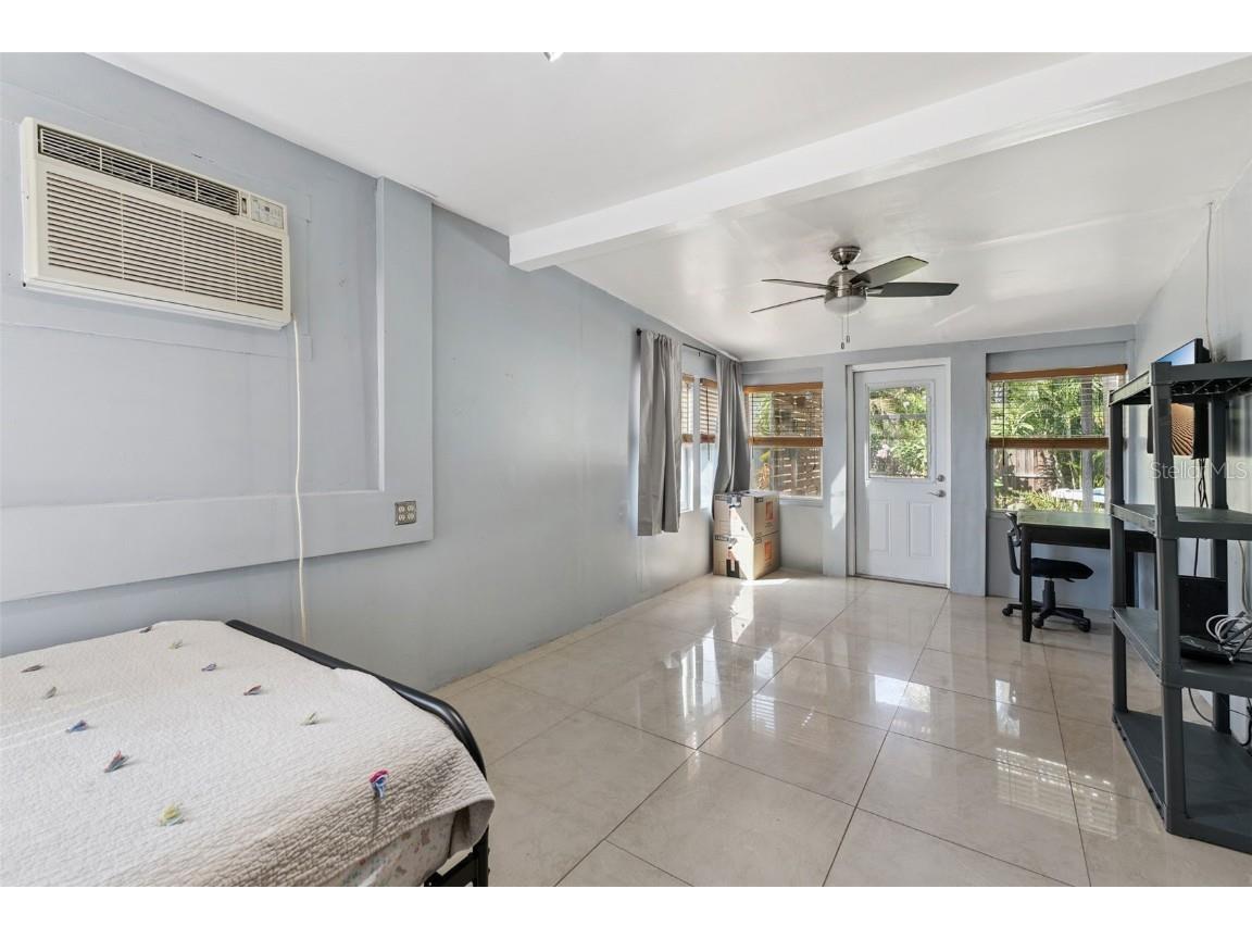 983 Brookwood Ct S Saint Petersburg FL 33707 TB8433333 image22