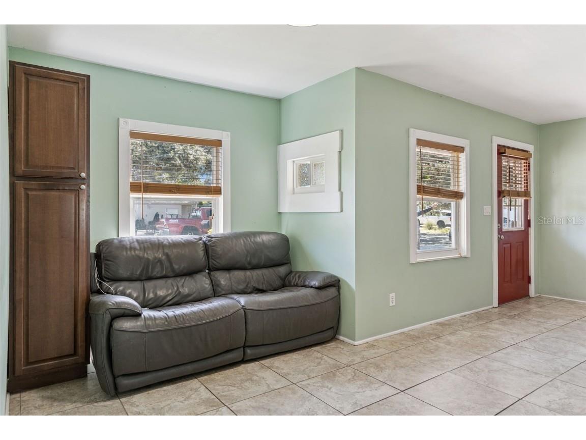 983 Brookwood Ct S Saint Petersburg FL 33707 TB8433333 image26