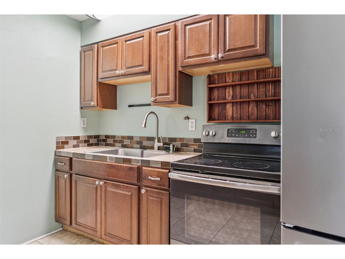 983 Brookwood Ct S Saint Petersburg FL 33707 TB8433333 image27