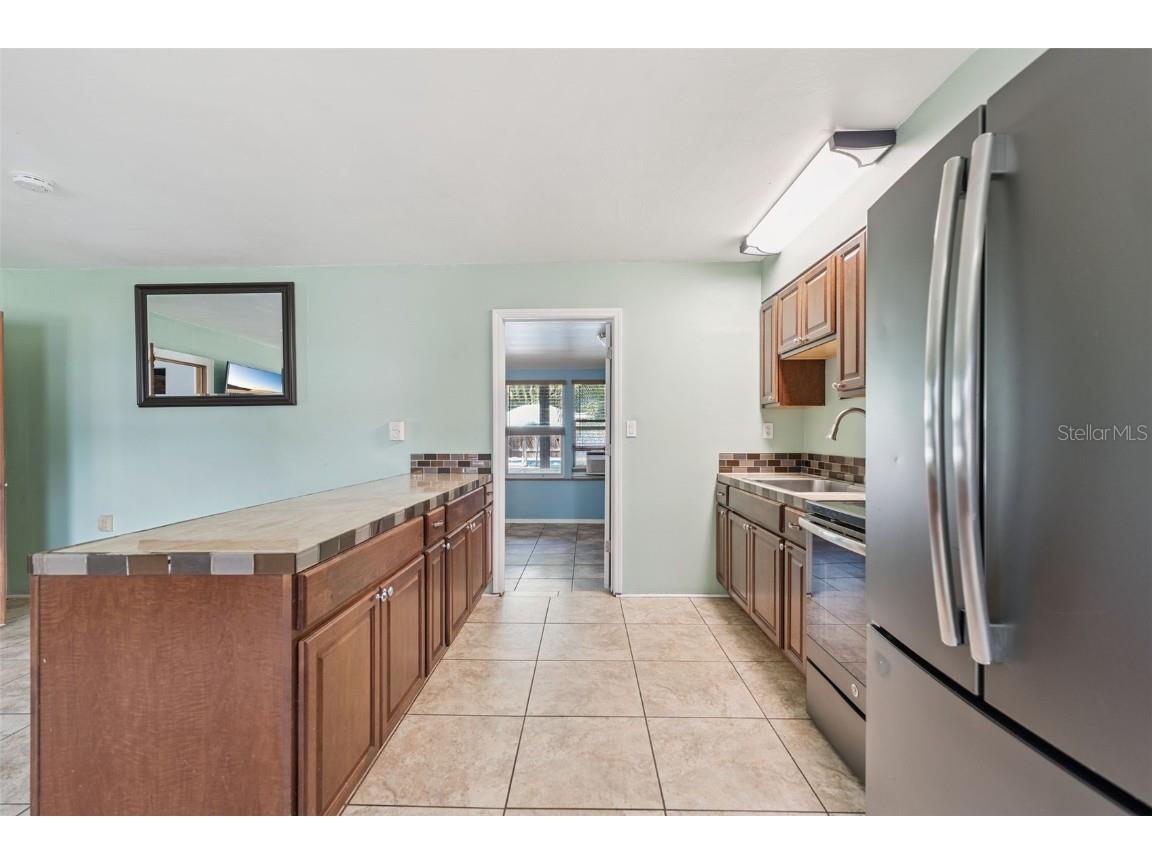 983 Brookwood Ct S Saint Petersburg FL 33707 TB8433333 image28