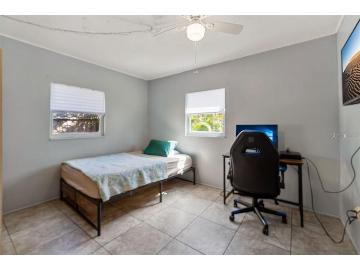 983 Brookwood Ct S Saint Petersburg FL 33707 TB8433333 image30