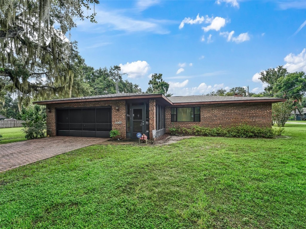 983 Cr 465 Lake Panasoffkee FL 33538 - BLUE GILL CANAL T3551630 image1