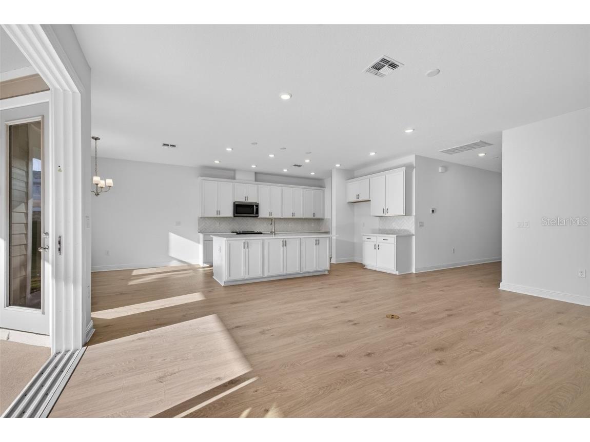 983 Fiesta Key Circle Lady Lake FL 32159 S5139228 image10