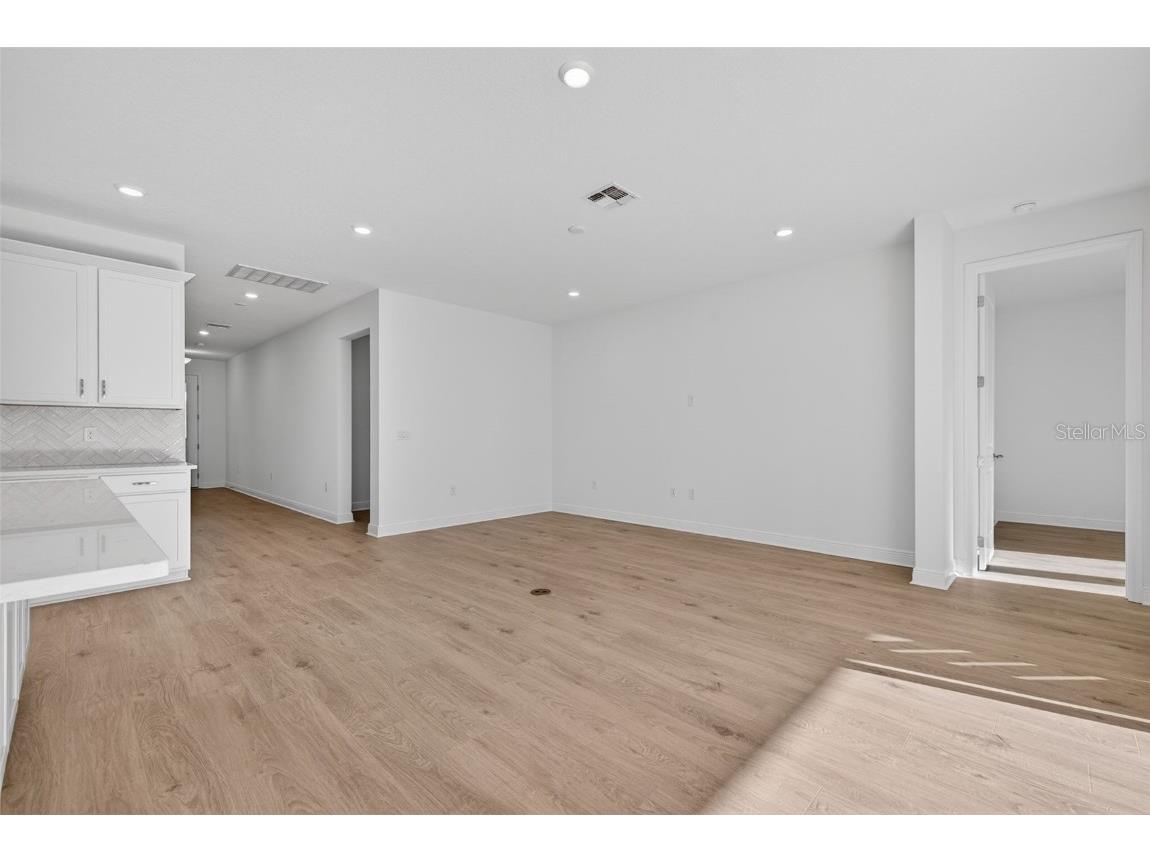 983 Fiesta Key Circle Lady Lake FL 32159 S5139228 image14