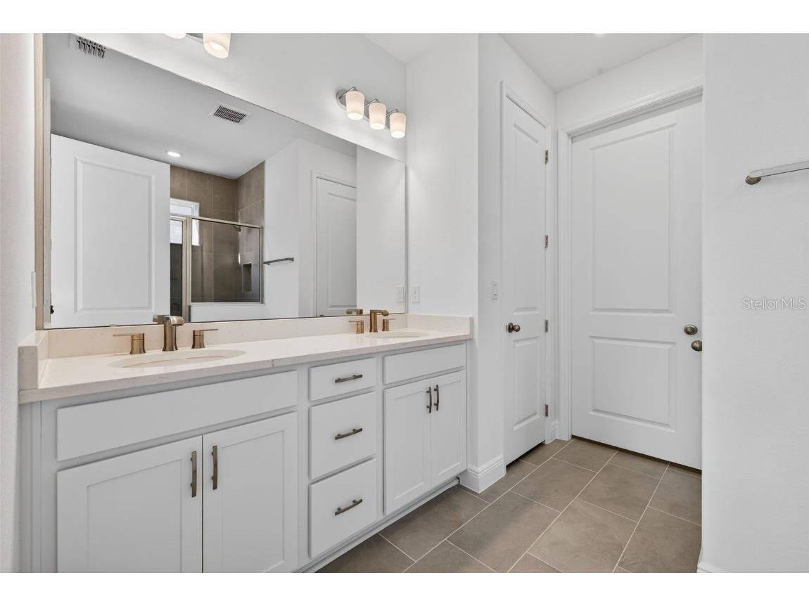 983 Fiesta Key Circle Lady Lake FL 32159 S5139228 image16