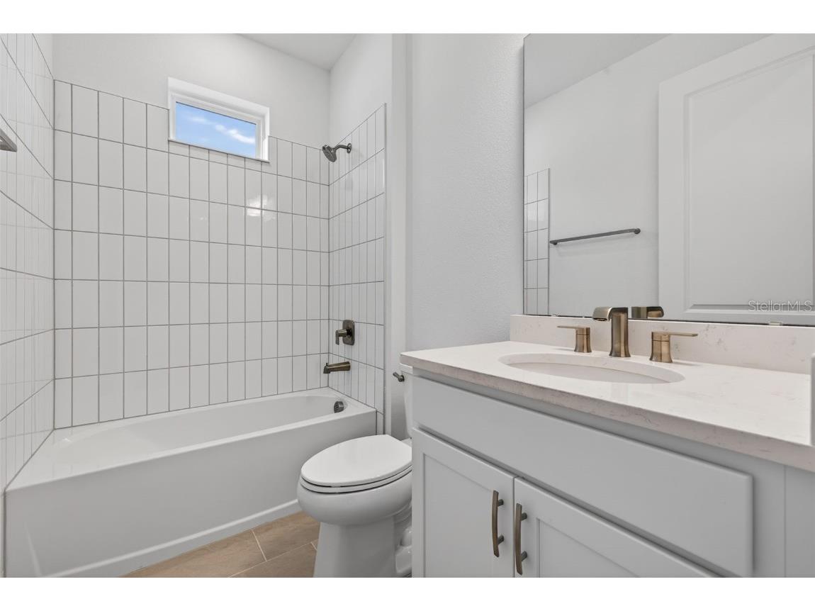 983 Fiesta Key Circle Lady Lake FL 32159 S5139228 image23