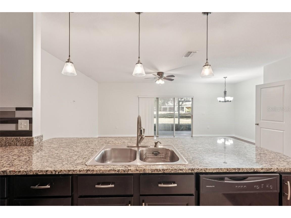 9833 Hound Chase Drive Gibsonton FL 33534 TB8455469 image15