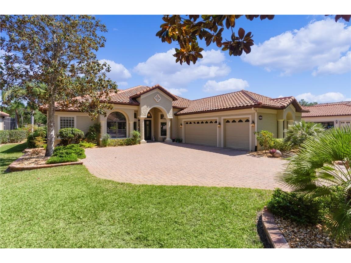9833 Santa Clara Court Howey In The Hills FL 34737 G5067154 image1
