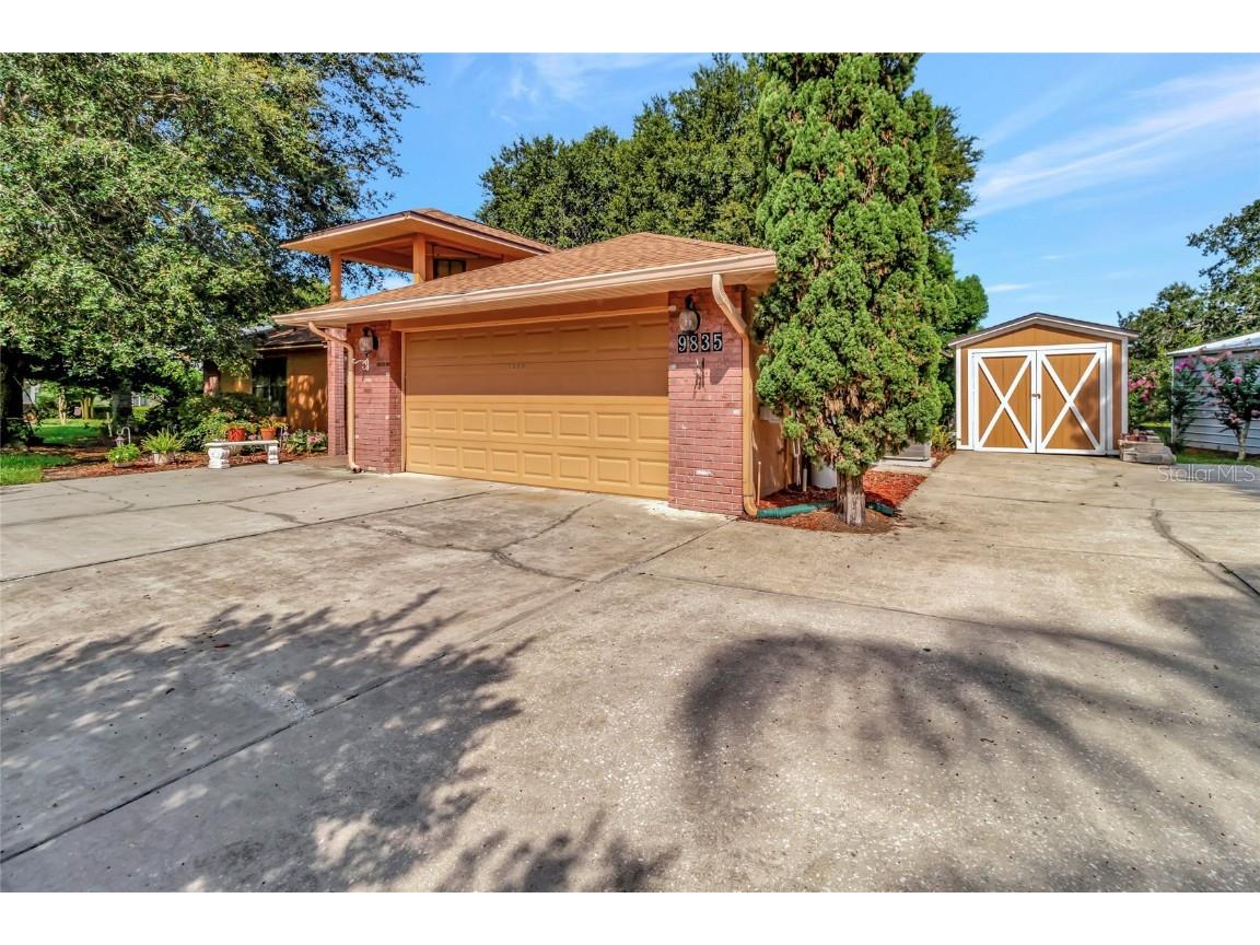 9835 Lakeshore Drive Clermont FL 34711 - Buck Lake G5099347 image2