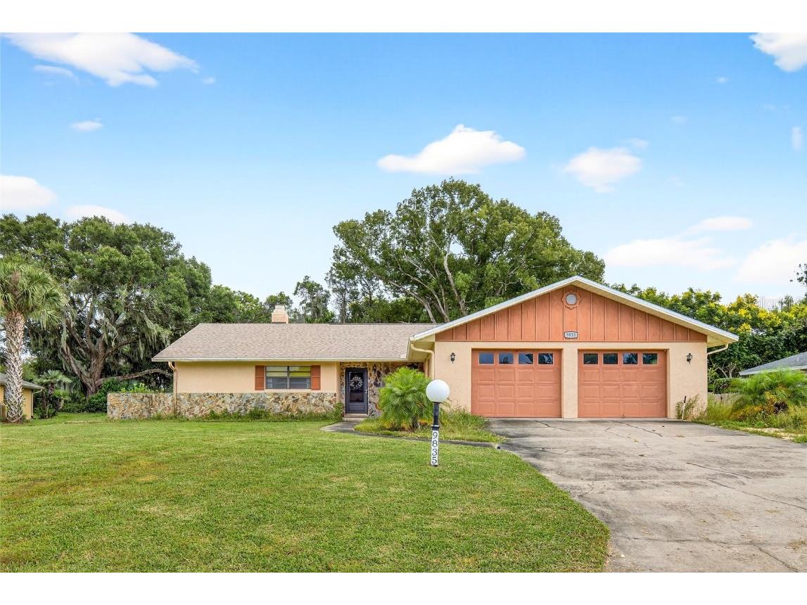 9835 Wedgewood Lane Leesburg FL 34788 OM710992 image1