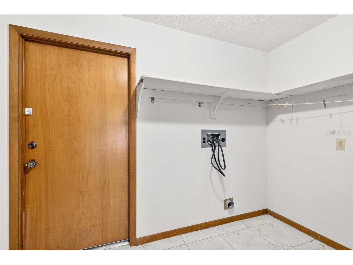 9835 Wedgewood Lane Leesburg FL 34788 OM710992 image33