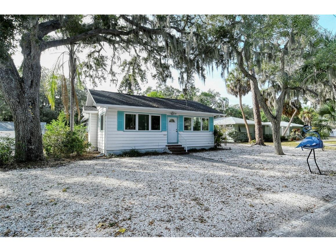 984 Indian Beach Drive Sarasota FL 34234 A4597365 image1