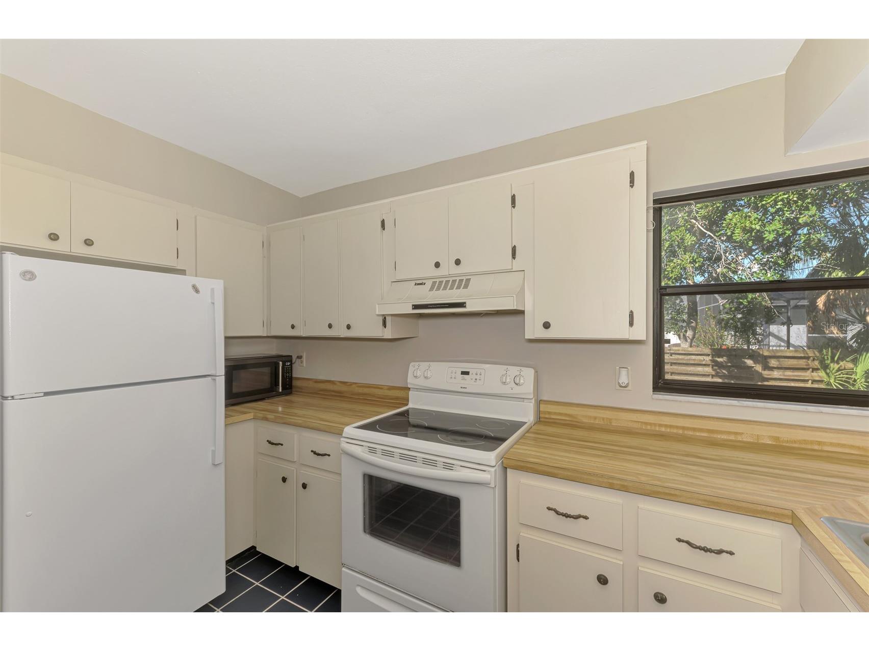 984 N Beneva Road #T7 Sarasota FL 34232 A4682820 image19