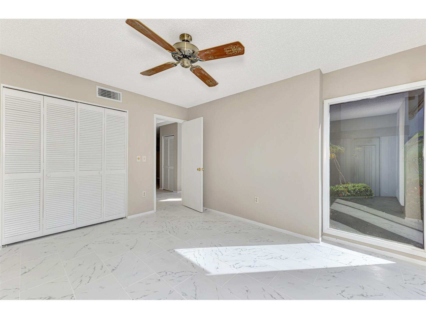 984 N Beneva Road #T7 Sarasota FL 34232 A4682820 image22