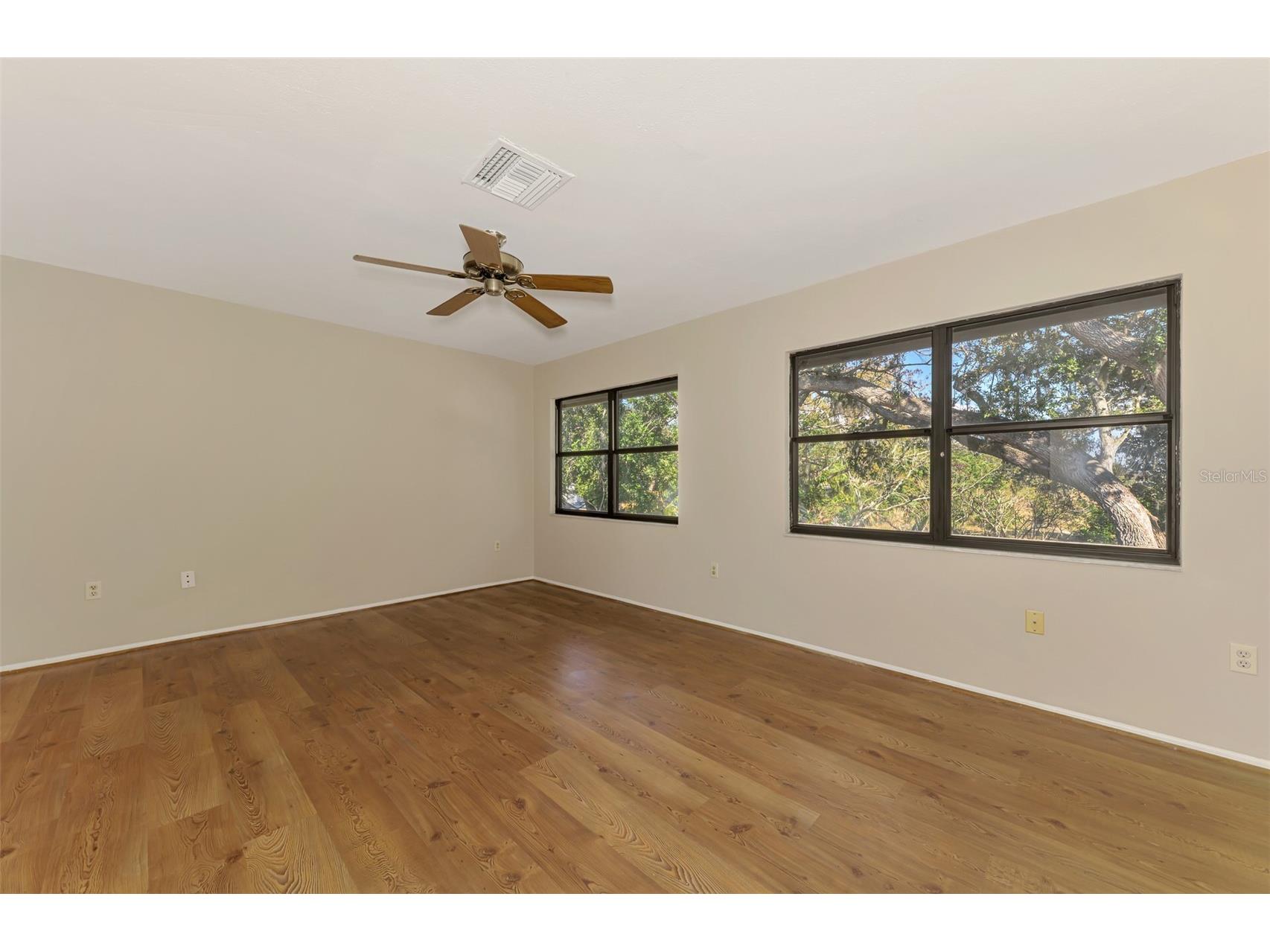 984 N Beneva Road #T7 Sarasota FL 34232 A4682820 image26