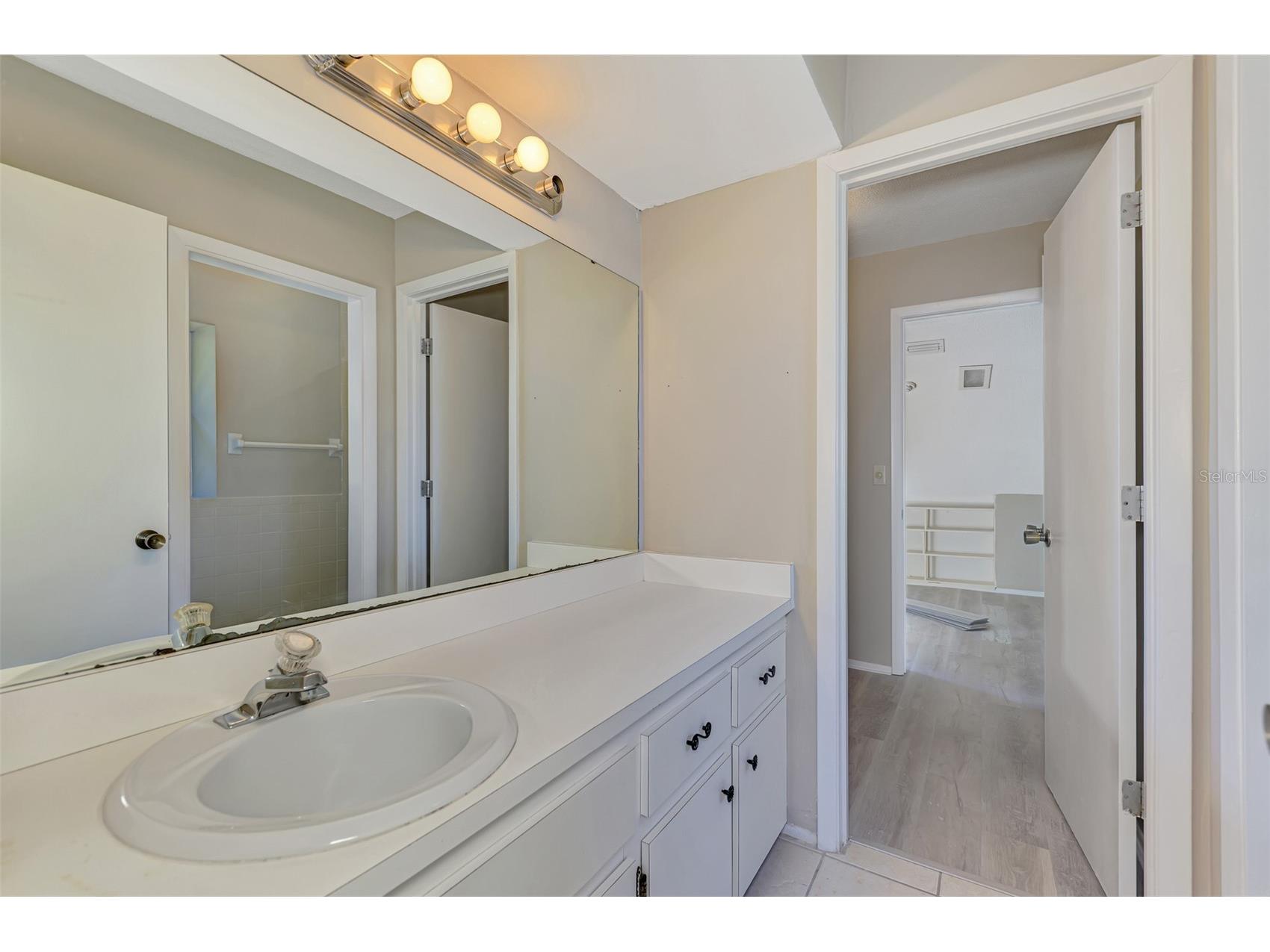 984 N Beneva Road #T7 Sarasota FL 34232 A4682820 image30