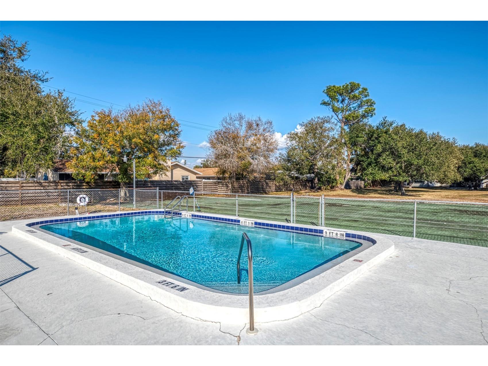 984 N Beneva Road #T7 Sarasota FL 34232 A4682820 image43