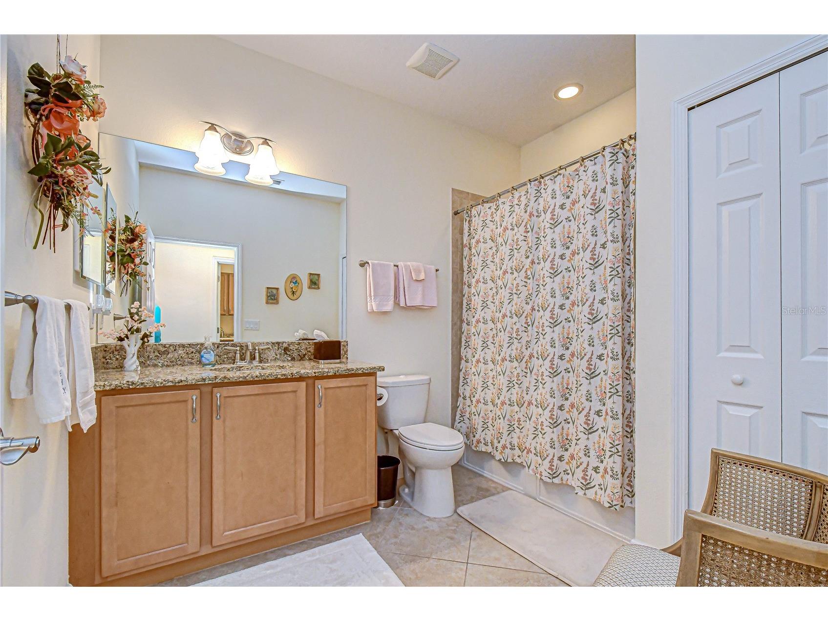 984 Pembroke Point Way Sun City Center FL 33573 TB8492677 image16