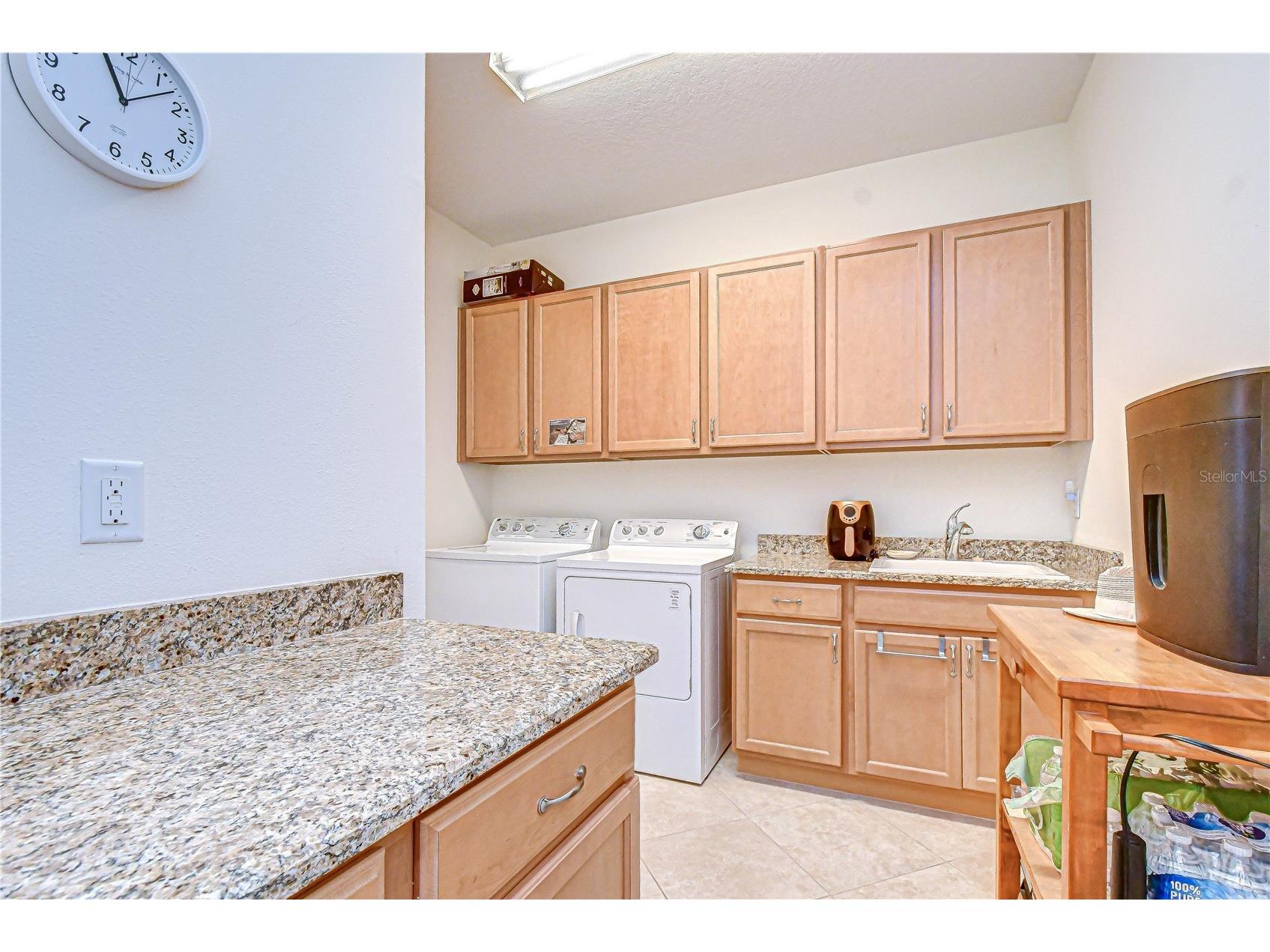 984 Pembroke Point Way Sun City Center FL 33573 TB8492677 image17