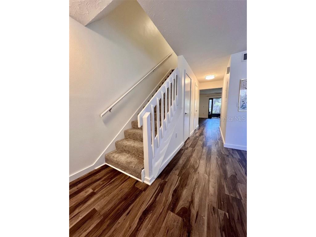 984 Sunridge Drive #J3 Sarasota FL 34234 A4662648 image11