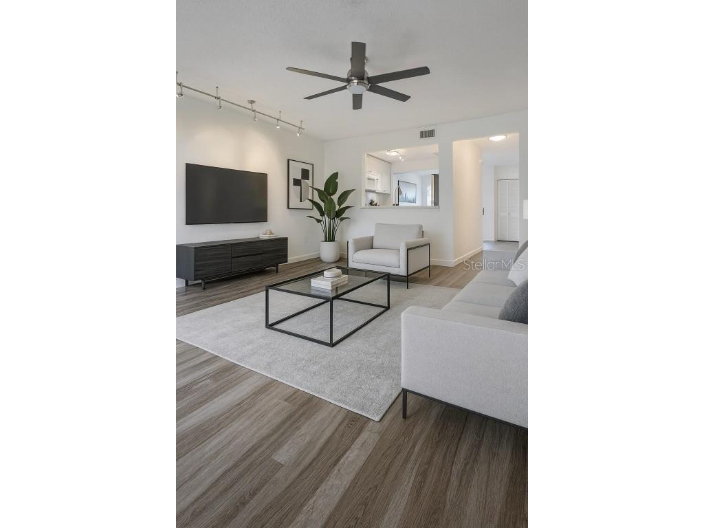 984 Sunridge Drive #J3 Sarasota FL 34234 A4662648 image14