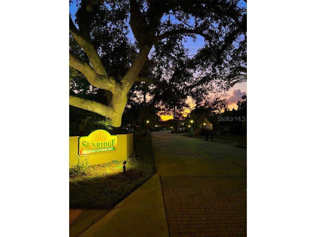 984 Sunridge Drive #J3 Sarasota FL 34234 A4662648 image2