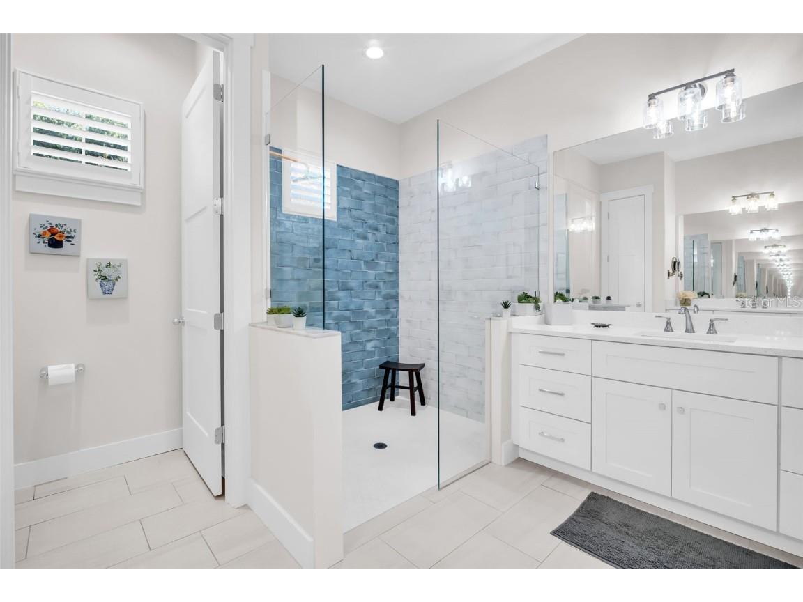 9840 W Bay Street Seminole FL 33776 TB8456969 image44