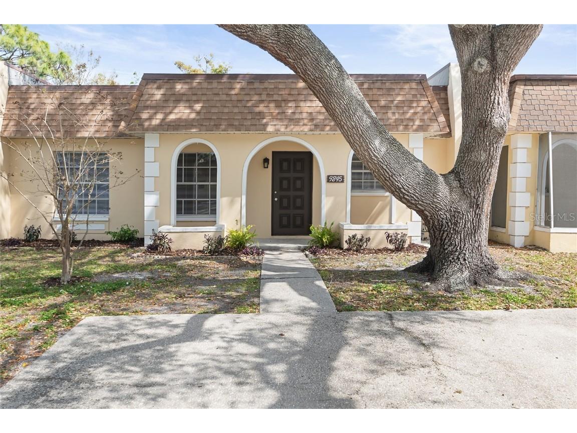 9845 84th Way Seminole FL 33777 TB8359886 image1