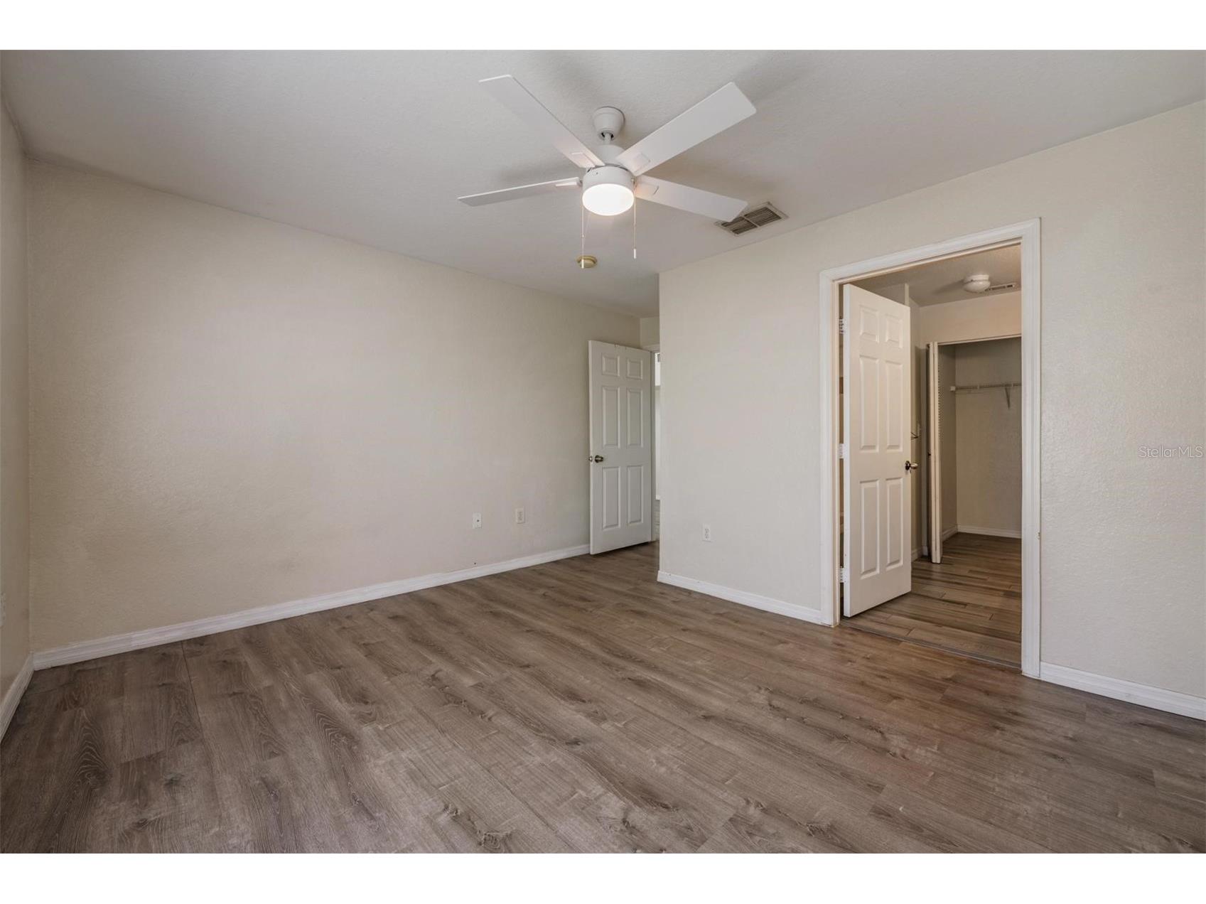 9846 Lake Chase Island Way Tampa FL 33626 TB8486048 image18