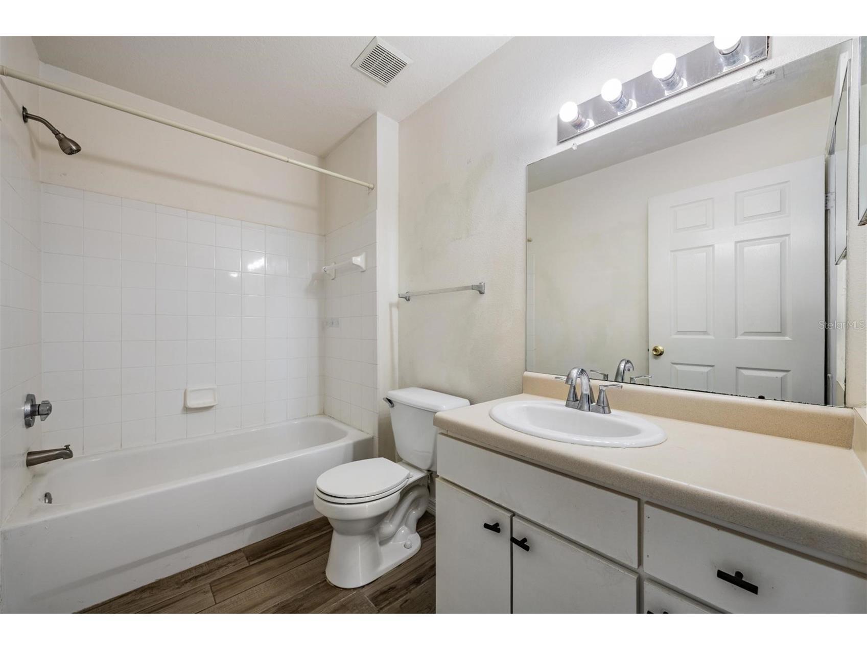 9846 Lake Chase Island Way Tampa FL 33626 TB8486048 image26