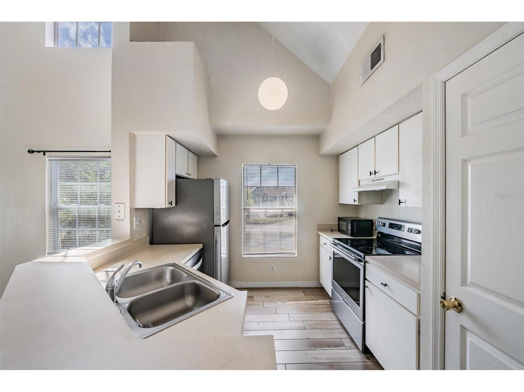 9846 Lake Chase Island Way Tampa FL 33626 TB8486048 image30