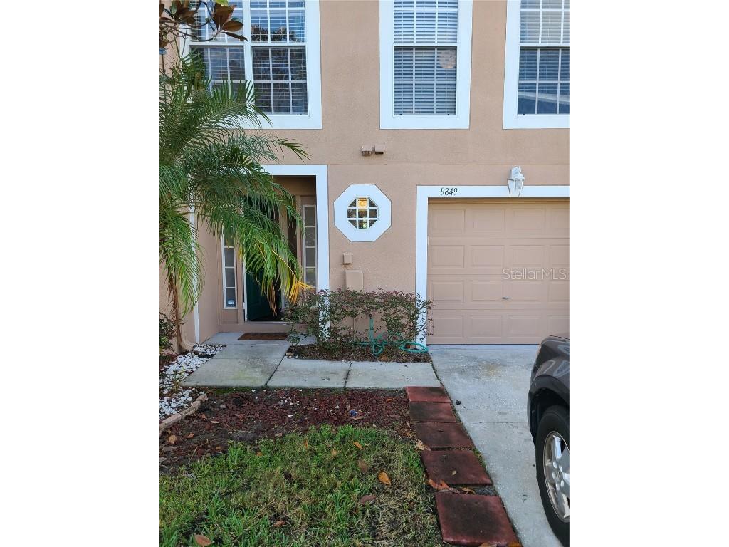 9849 Ashburn Lake Drive Tampa FL 33610 T3493710 image1