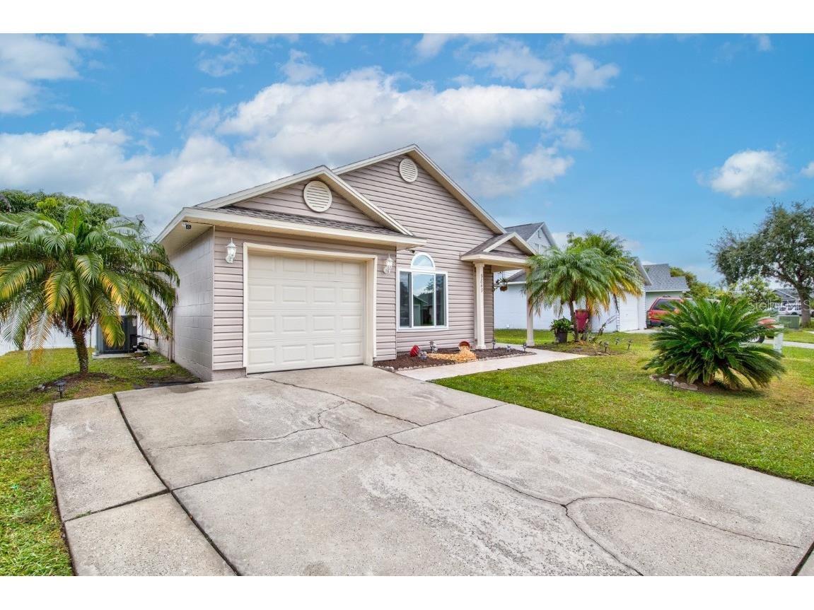 9849 Red Clover Avenue Orlando FL 32824 O6152190 image1