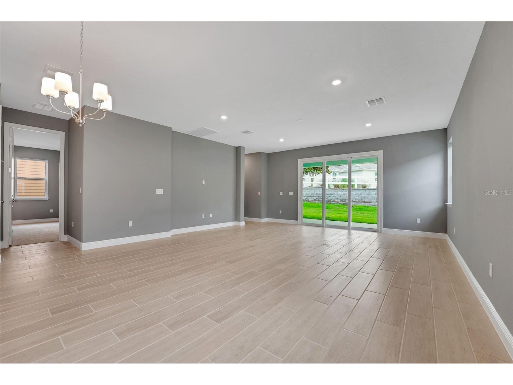 985 Fiesta Key Circle Lady Lake FL 32159 G5107231 image15