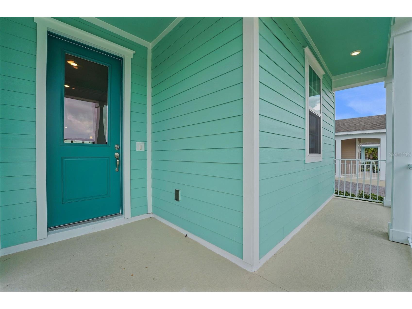985 Fiesta Key Circle Lady Lake FL 32159 G5107231 image4