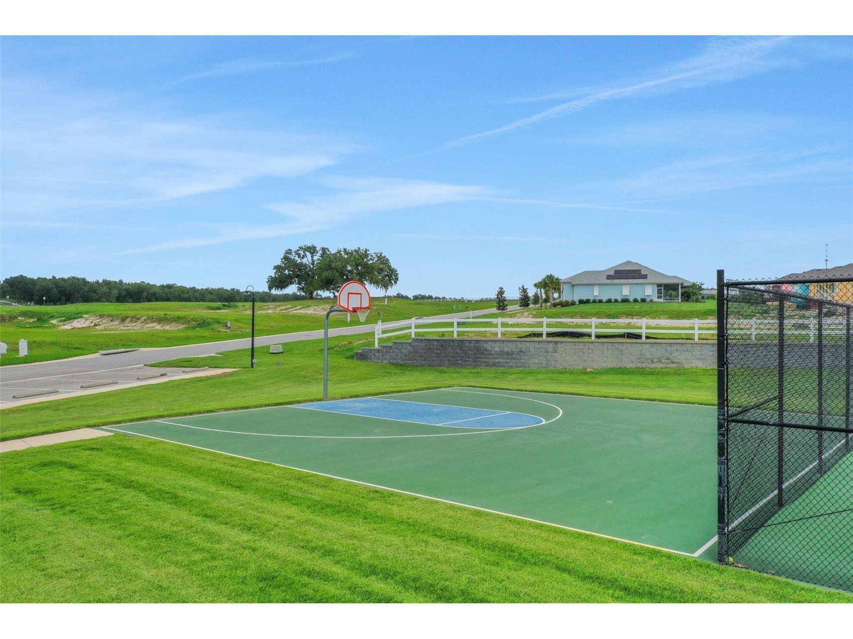 985 Fiesta Key Circle Lady Lake FL 32159 G5107231 image50