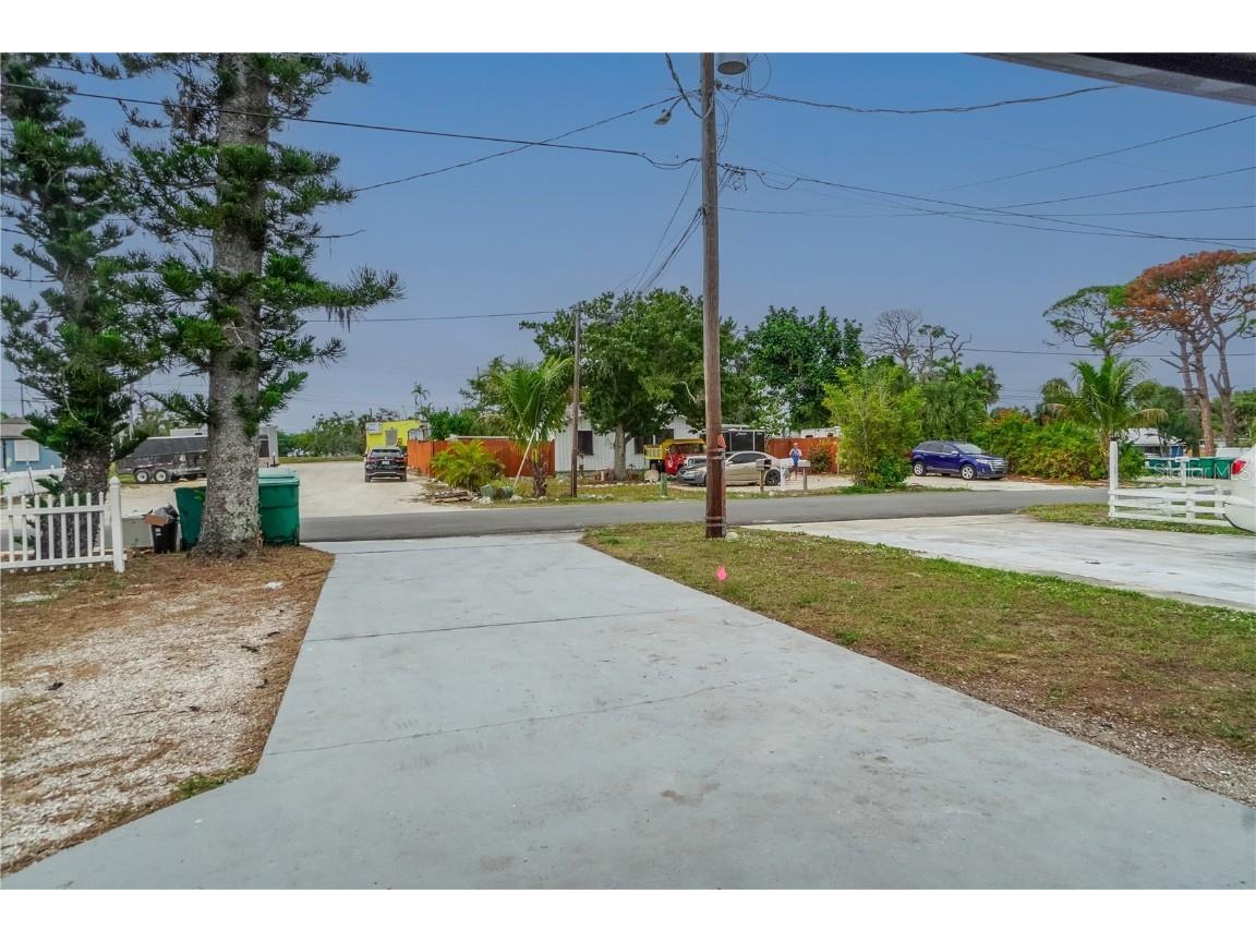 985 Liberty Street Englewood FL 34223 A4675554 image3