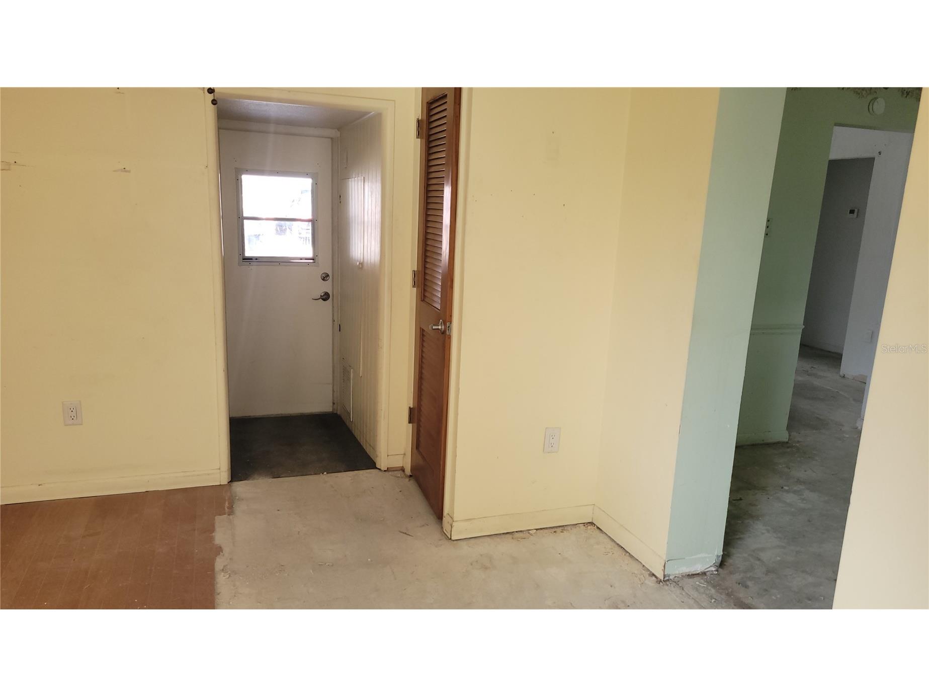 9850 Lily Street N #117 Pinellas Park FL 33782 TB8507048 image3