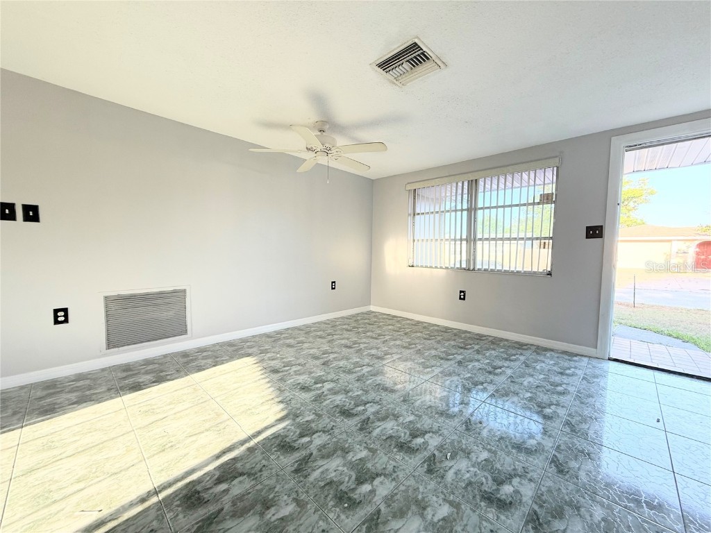 9850 Richwood Lane Port Richey FL 34668 W7874799 image3