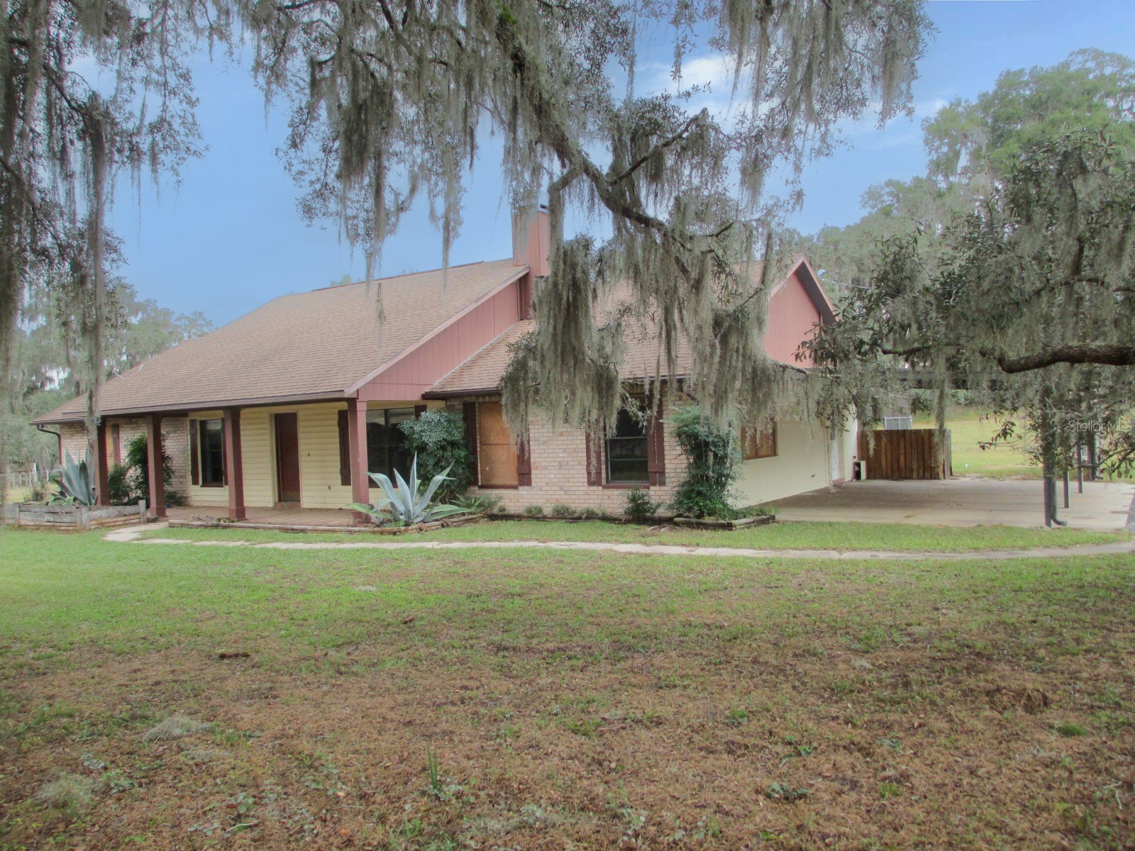 9851 E Thomas Road Floral City FL 34436 OM714829 image1