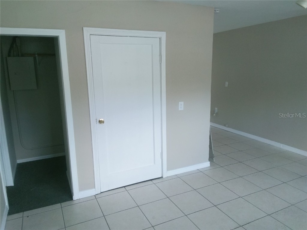 986 22nd Avenue S #2 Saint Petersburg FL 33705 TB8403726 image3